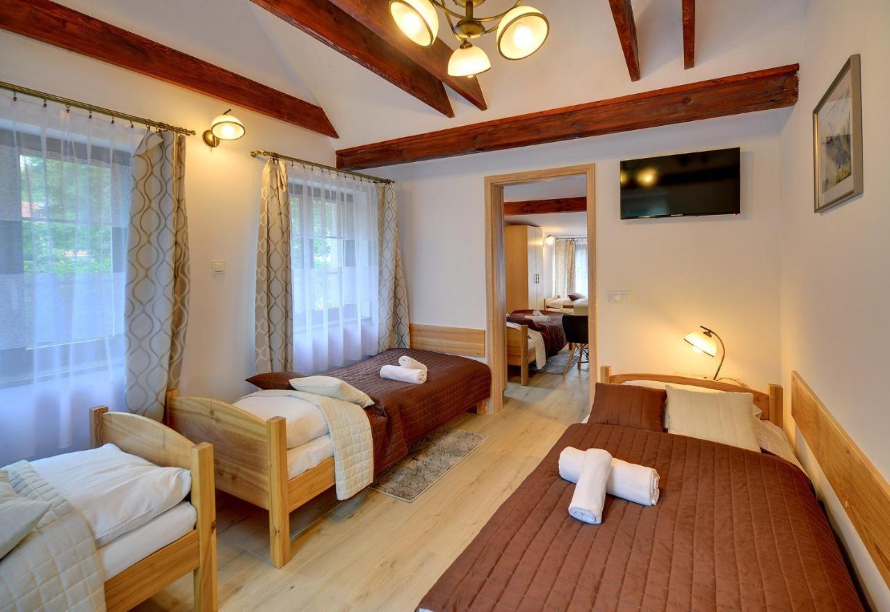 Dom Krawca - Pod Chojnikiem Apartment Jelenia Gora Luaran gambar