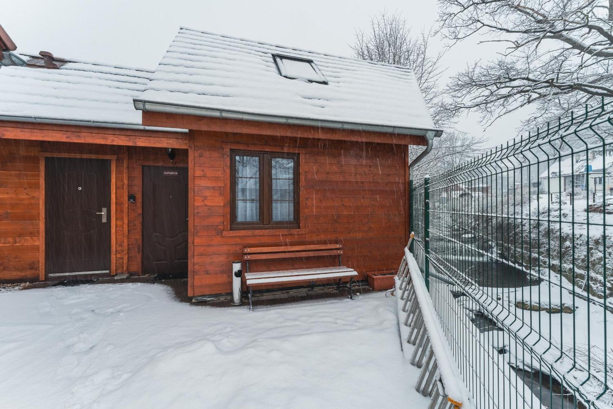 Dom Krawca - Pod Chojnikiem Apartment Jelenia Gora Luaran gambar