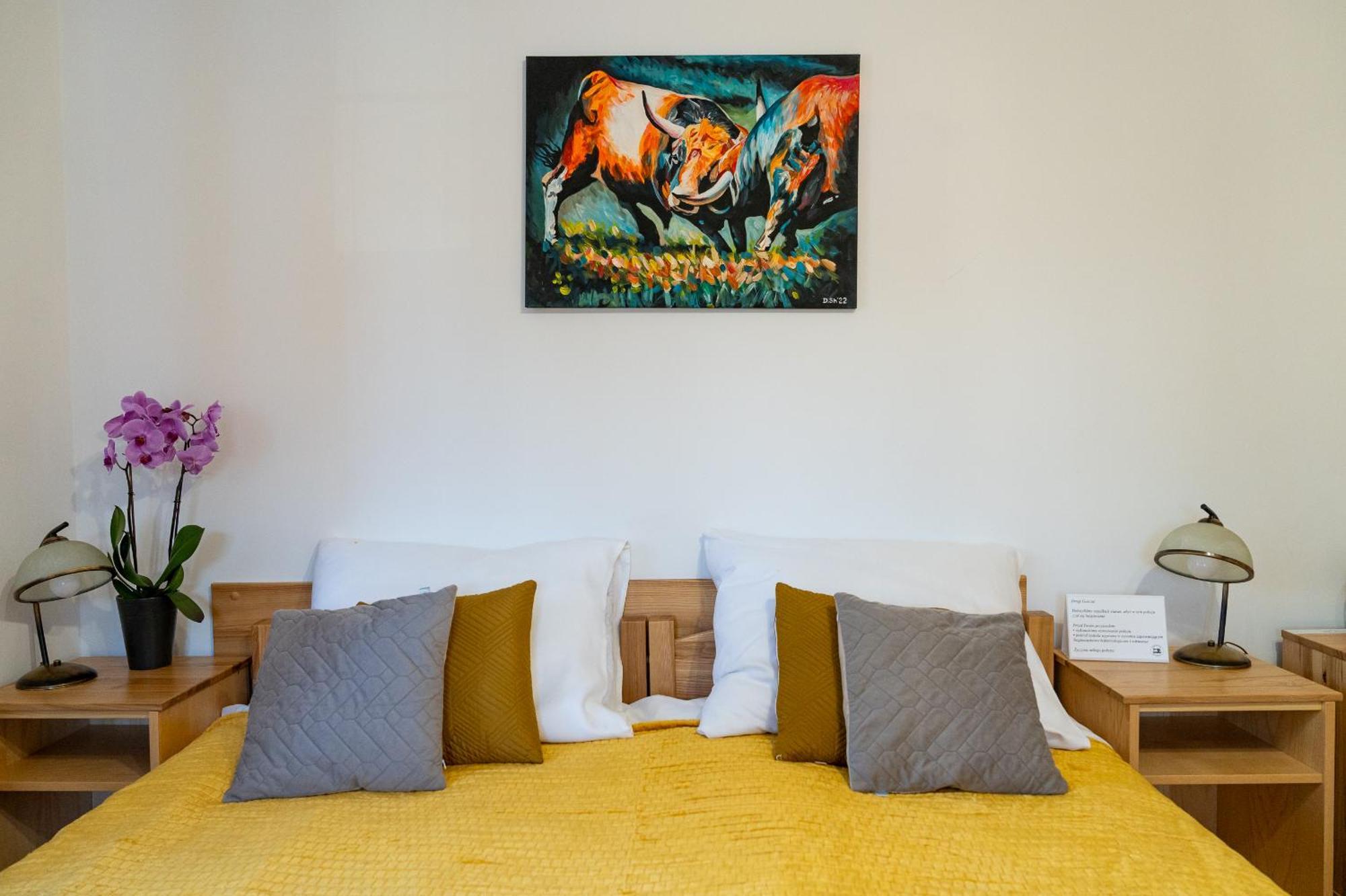 Dom Krawca - Pod Chojnikiem Apartment Jelenia Gora Luaran gambar